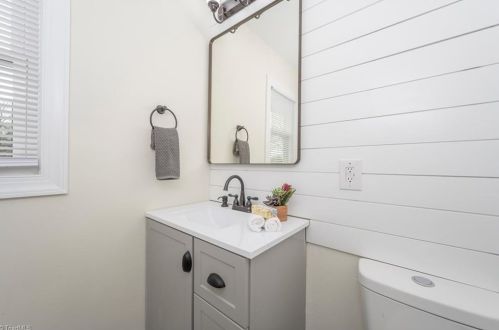 2601 Daye Dr, Greensboro NC  27406-6205 exterior