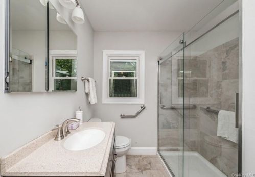 132 Overlook Ave, Peekskill NY  10566-3008 exterior