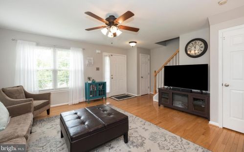 101 Providence Ct, Harleysville PA  19438-3621 exterior