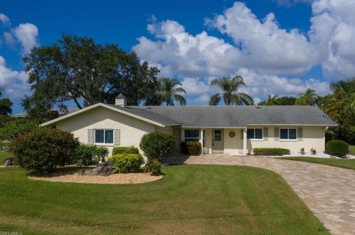2524 24th Pl, Cape Coral, FL 33904-3314