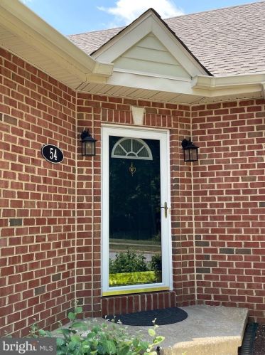 54 Lynthwaite Farm Ln, Wilmington, DE 19803-1542