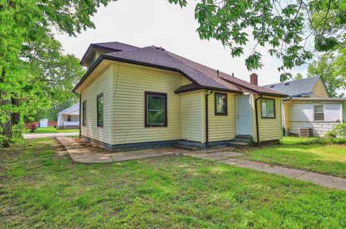 304 Sycamore St, New Haven OH  45030-1133 exterior