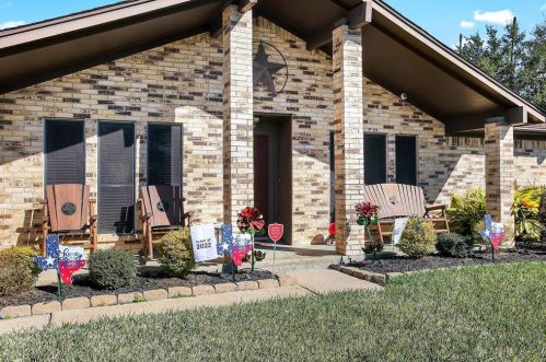 1109 Kaufman Dr, Deer Park, TX 77536-4301