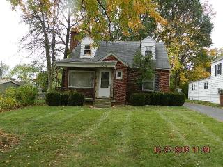 2529 Dover Rd, Columbus, OH 43209-2907