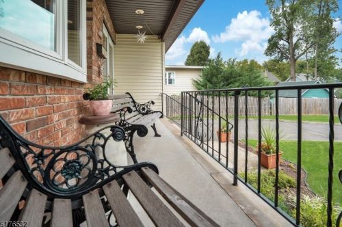 317 4th Ave, Garwood, NJ 07027-1038