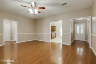 121 Downwood Dr, Burleson TX  76028-2554 exterior