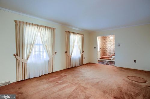 415 Spring House Rd, Camp Hill, PA 17011-1453