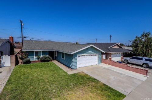 5503 Stevely Ave, Lakewood CA  90713-1745 exterior