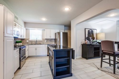 411 Hanbee St, Richardson TX  75080-4509 exterior