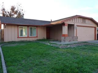 8232 Moorhaven Way, Sacramento, CA 95828-4453