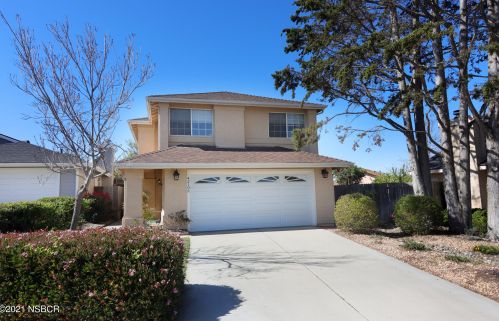 4219 Breezy Glen Dr, Santa Maria, CA 93455-3486