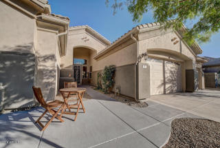 597 Parkview Dr, Gilbert, AZ 85295-5922