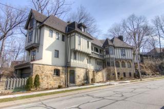 2485 Fairmount Blvd, Cleveland OH  44106-3149 exterior