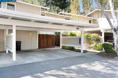 1135 San Ramon Valley Blvd, Danville, CA 94526-4852