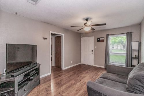 3412 Valley View Rd, Denton, TX 76209-8467