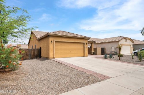 390 Yellow Wood Ave, San Tan Valley, AZ 85140-4216