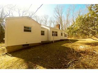 96 Pottersville Rd, Little Compton RI  02837-1930 exterior