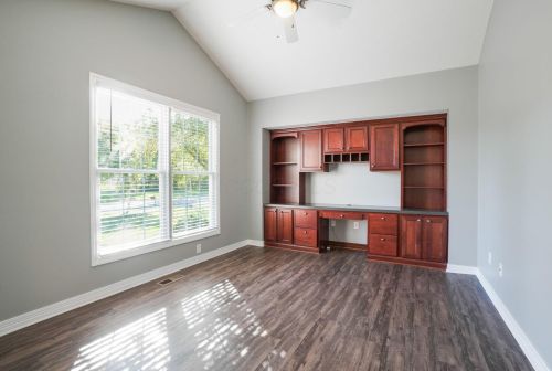 716 Ballater Dr, Delaware OH  43015-7184 exterior