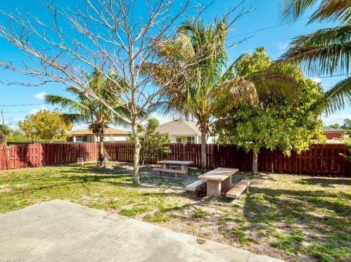 213 10th Pl, Cape Coral, FL 33909-2672