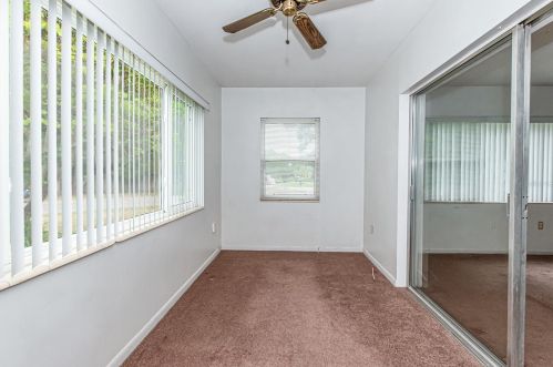 5995 59th Way, Saint Petersburg FL  33709-1833 exterior