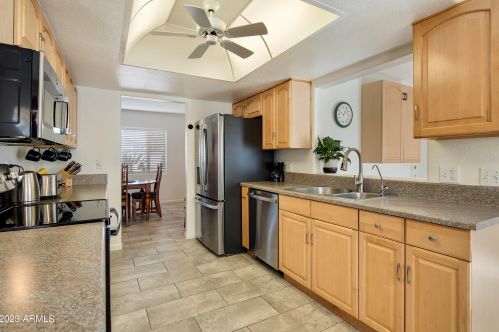 6511 Jean Dr, Scottsdale, AZ 85254-3929