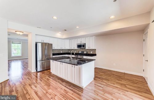 15217 Lancashire Dr, Woodbridge, VA 22191-4089