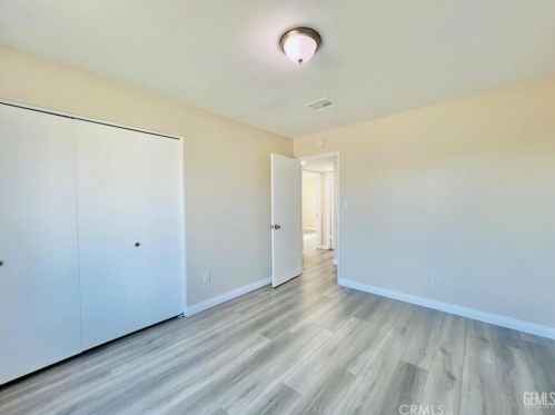 4613 Mccray St, Bakersfield CA  93308-1227 exterior