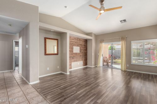15433 Mauna Loa Ln, Sun City, AZ 85379-6081