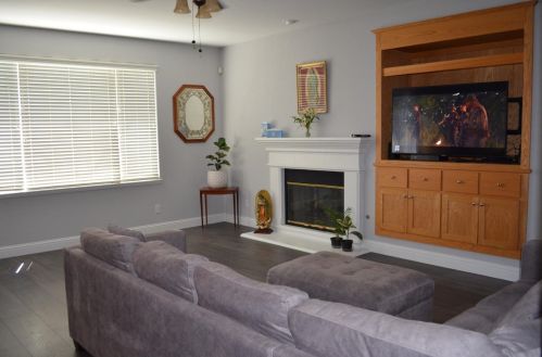 3128 Queens Gate Ln, Modesto CA  95355-8684 exterior