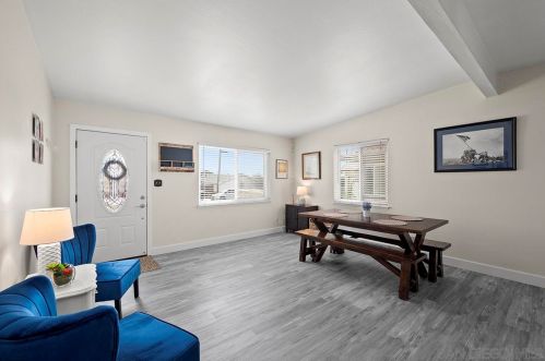 2322 Finch Ln, San Diego CA  92123-3715 exterior
