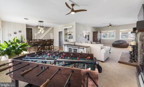 388 Bishop Hollow Rd, Newtown Square PA  19073-3901 exterior