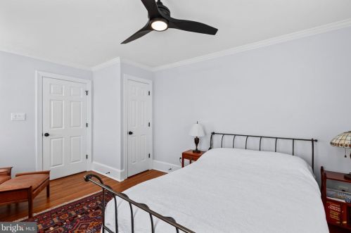 701 Hanover St, Fredericksburg VA  22401-5714 exterior