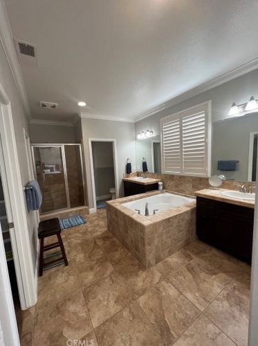 2363 Pinehurst Ave, Fresno CA  93730-5950 exterior