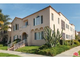 7465 Oakwood Ave, Los Angeles, CA 90036-5738