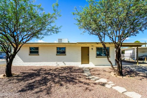 7701 Victoria Dr, Tucson, AZ 85730-2410
