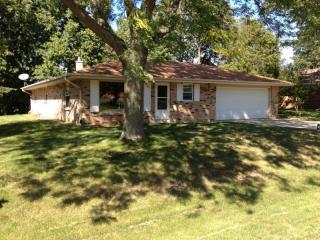 515 Oakview Dr, Slinger, WI 53086-9593