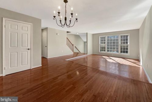 11791 Great Owl Cir, Herndon, VA 20194-1172