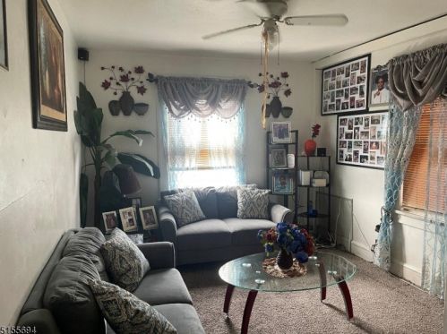 523 2nd Ave, Roselle NJ  07203-0010 exterior