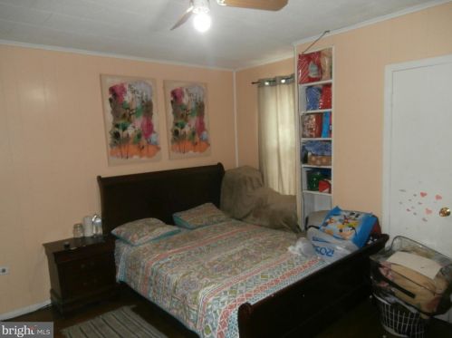 52 Randall Ave, Trenton NJ  08611-3106 exterior