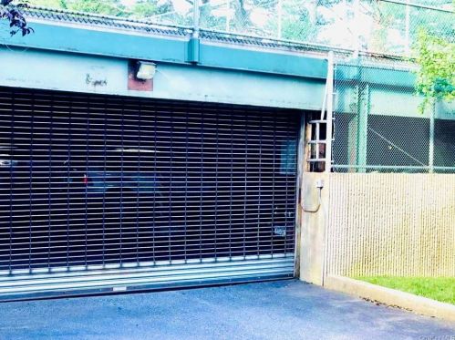 703 Pelham Rd, New Rochelle NY  10805-1166 exterior