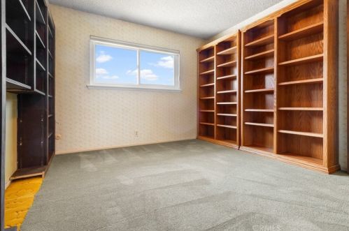 8411 Ives St, Paramount CA 90723-4441 exterior