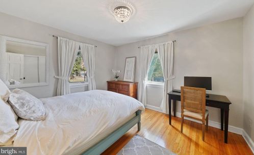 5900 31 Pl, Washington DC 20015-1676 exterior