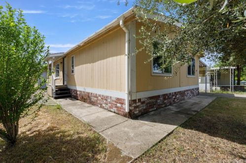 6499 13th Ave, Lucerne CA  95458-8631 exterior