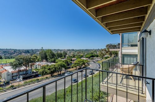 11335 Cascada Way, San Diego CA 92124-2880 exterior