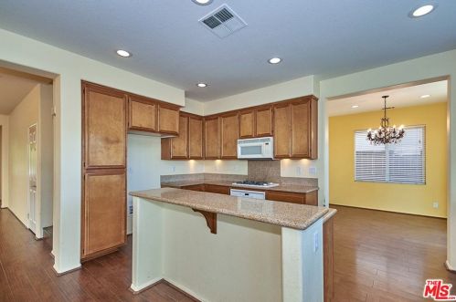 51 Freeman Ln, Buena Park CA  90621-5003 exterior