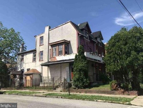 1525 Arch St, Norristown, PA 19401-3529