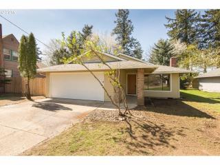 409 136th Ave, Portland, OR 97233-1823