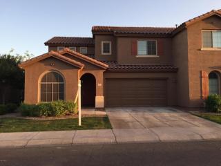 1051 Redwood Dr, Chandler, AZ 85286-2425