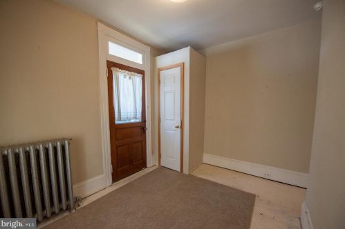 324 New St, Lancaster PA  17602-2051 exterior