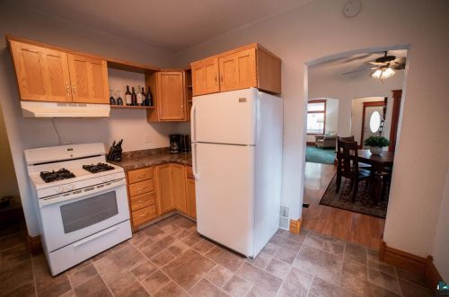 2817 Wicklow St, Duluth MN  55806-1415 exterior